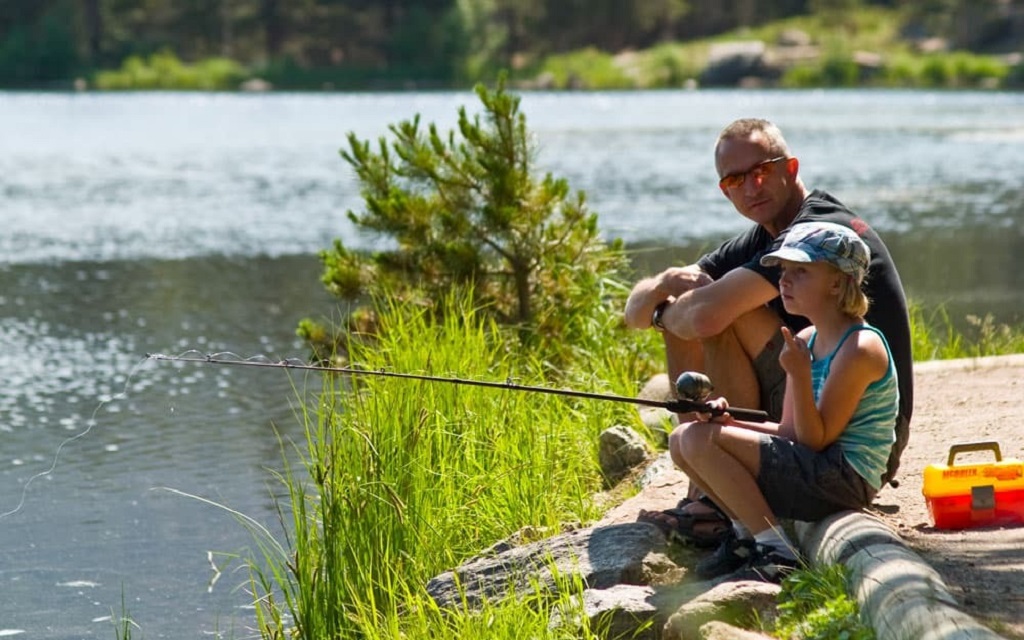 Best family friendly fishing in colorado springs 